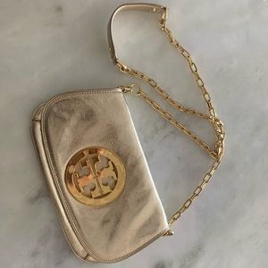 Tory Burch Logo Clutch